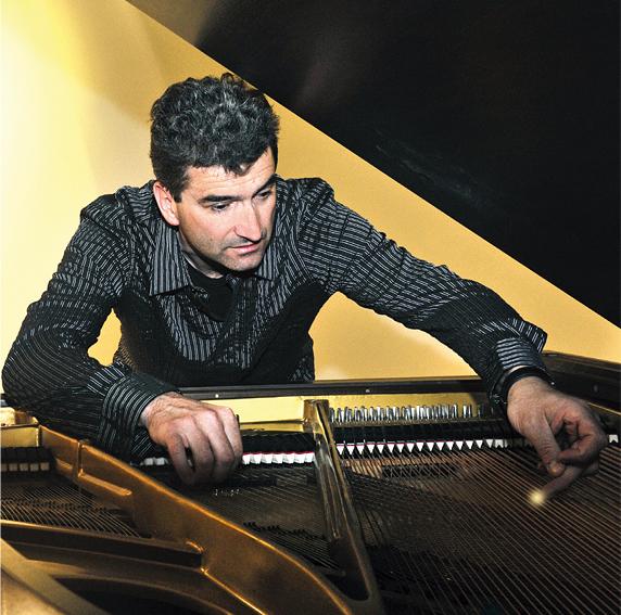 Pianist Martin Vatter