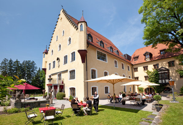 Schloss zu Hopferau Biergartenessen